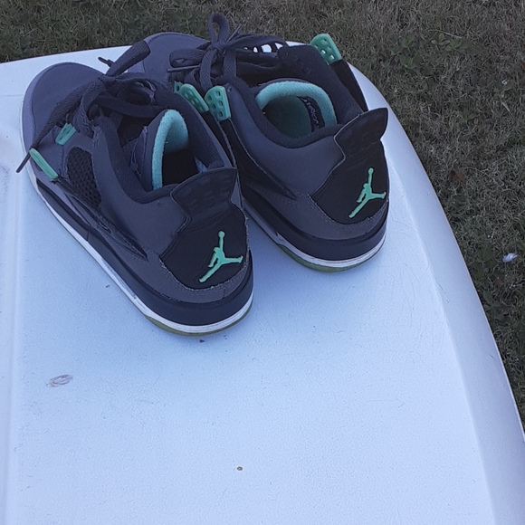 Shoes - Picture 2 of 2